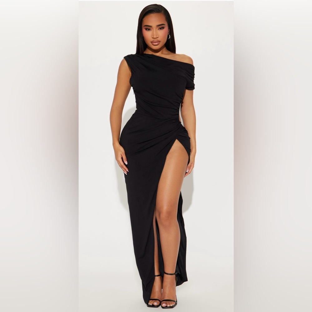 Fashion Nova Black Maxi Dress